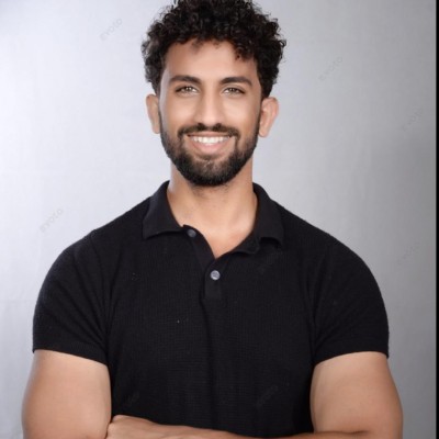 Moamen Waleed — Real Estate Lead Manager